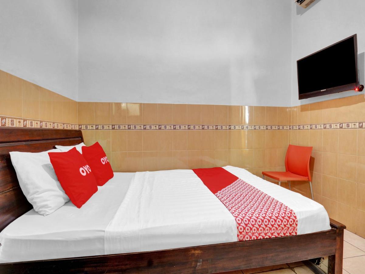 Oyo 90695 Srikandi Nologaten Hotel Yogyakarta Exterior foto